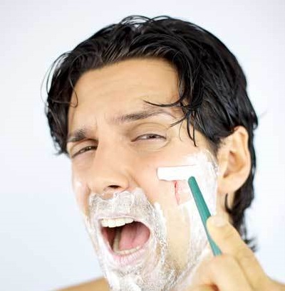 cr2 Cách cạo râu chuẩn cho đàn ông