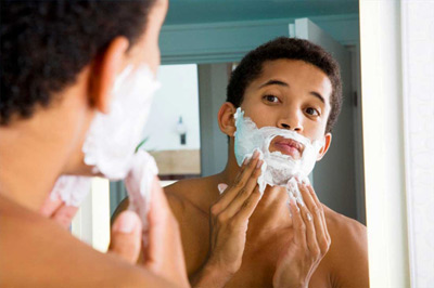 shaving acne Lời khuyên khi cạo râu cho nam giới khi  bị mụn trứng cá